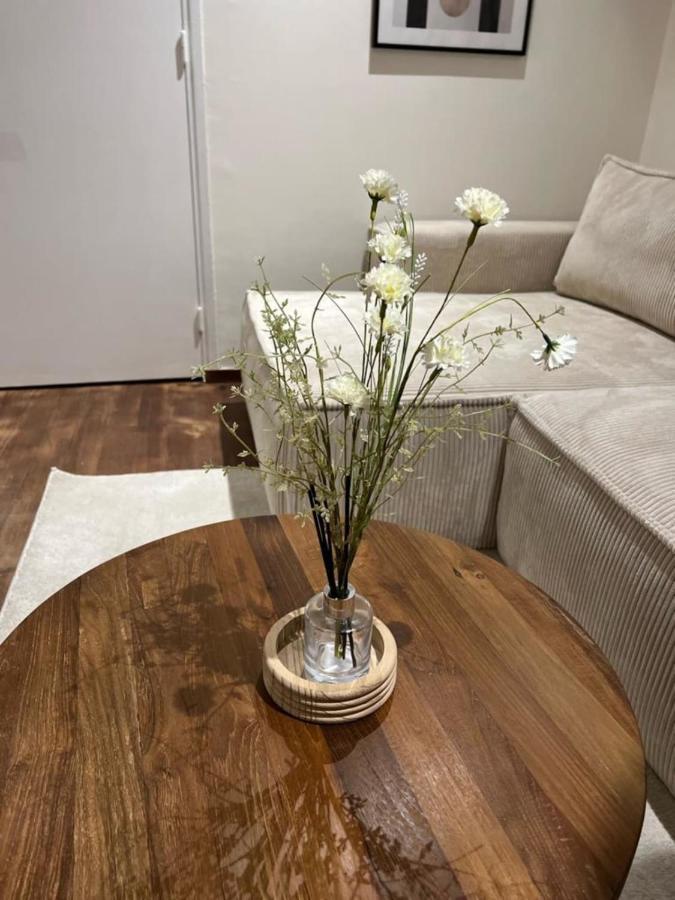 Apartment With Mediterranean Charm In The Heart Of The Provencal Market 昂蒂布 外观 照片