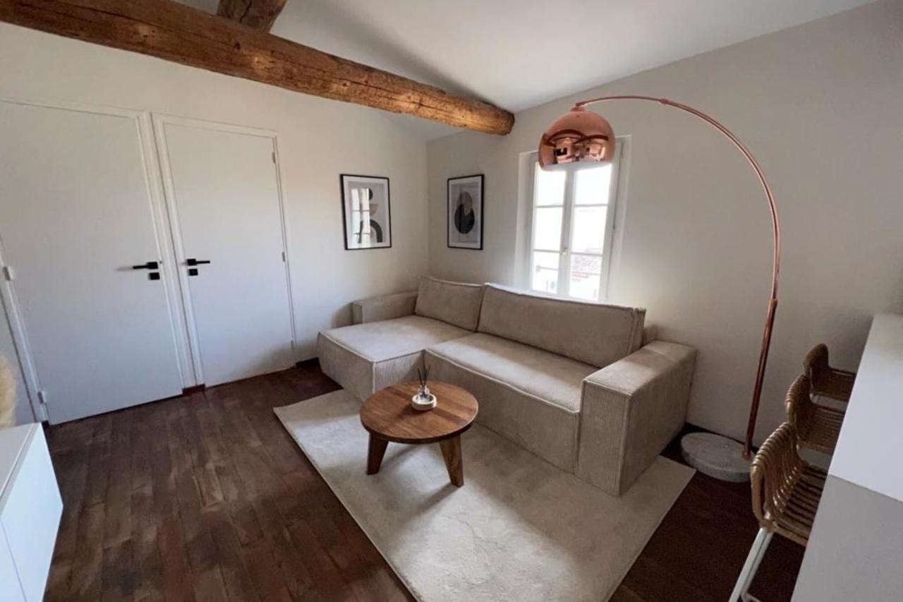 Apartment With Mediterranean Charm In The Heart Of The Provencal Market 昂蒂布 外观 照片