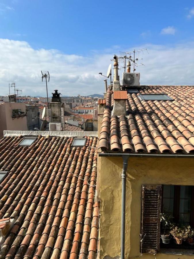 Apartment With Mediterranean Charm In The Heart Of The Provencal Market 昂蒂布 外观 照片