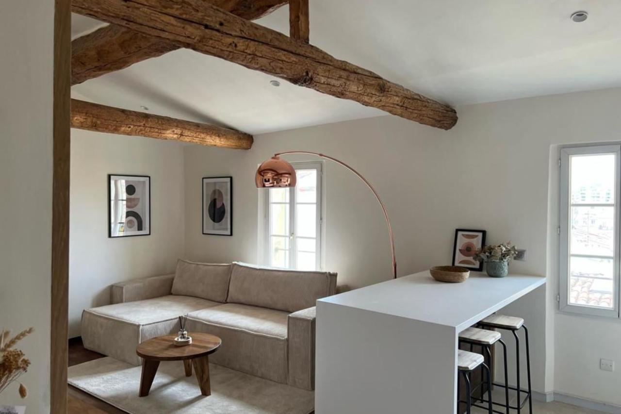 Apartment With Mediterranean Charm In The Heart Of The Provencal Market 昂蒂布 外观 照片